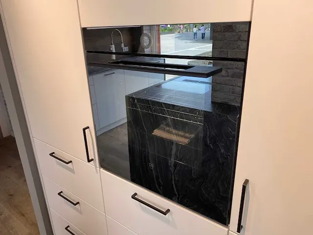 Häcker - showroomkeuken - afbeelding 34 van  48