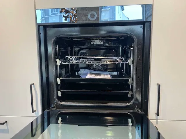 Häcker - showroomkeuken - afbeelding 35 van  48