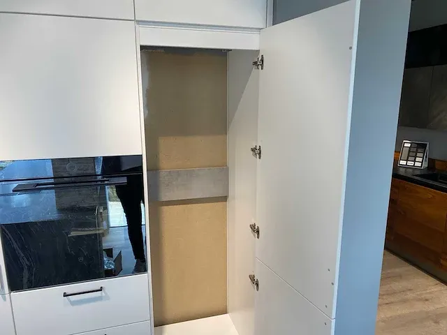 Häcker - showroomkeuken - afbeelding 44 van  48
