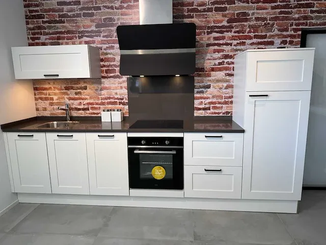 Häcker - showroomkeuken - afbeelding 1 van  31