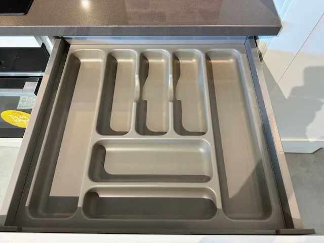 Häcker - showroomkeuken - afbeelding 21 van  31