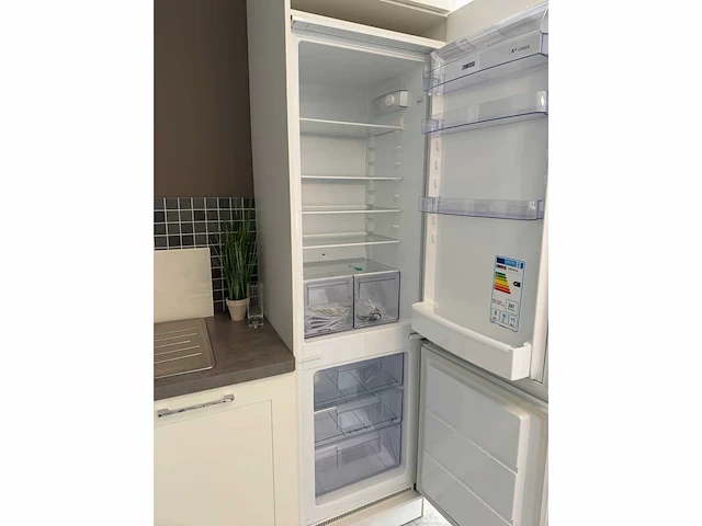Häcker - showroomkeuken - afbeelding 9 van  35
