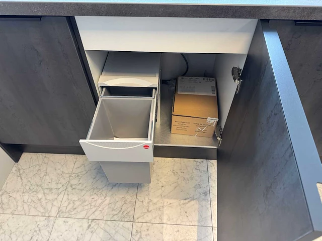 Hacker - showroomkeuken - afbeelding 16 van  43