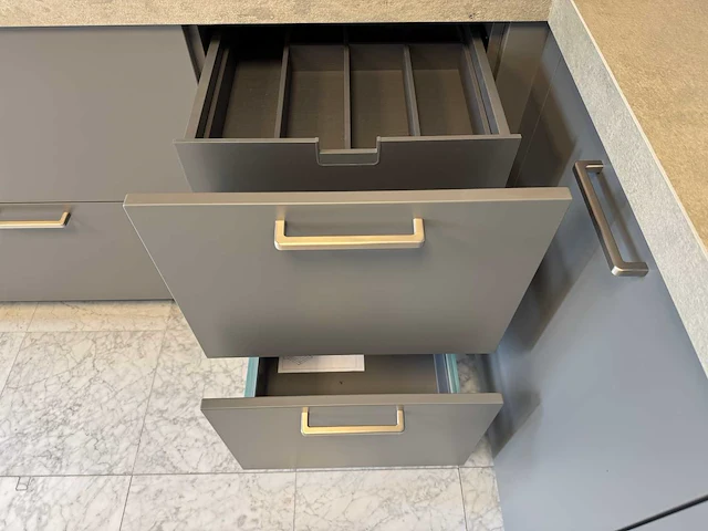 Häcker - showroomkeuken - afbeelding 16 van  36