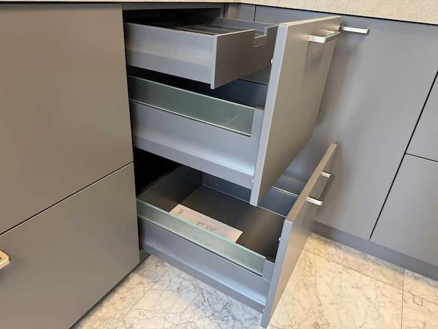 Häcker - showroomkeuken - afbeelding 17 van  36