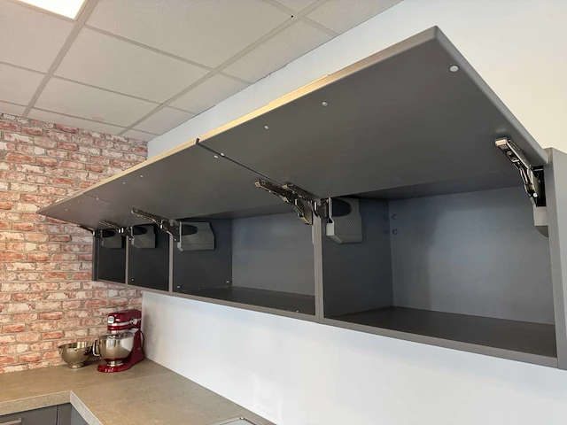 Häcker - showroomkeuken - afbeelding 28 van  36