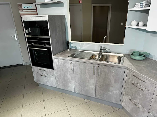 Häcker - showroomkeuken - afbeelding 12 van  17