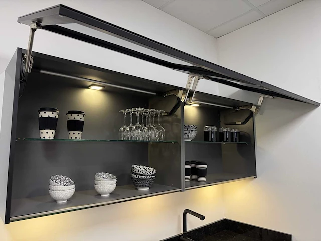 Häcker - showroomkeuken - afbeelding 35 van  43
