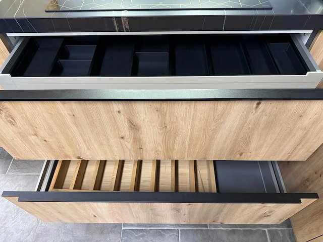 Häcker - showroomkeuken - afbeelding 15 van  36