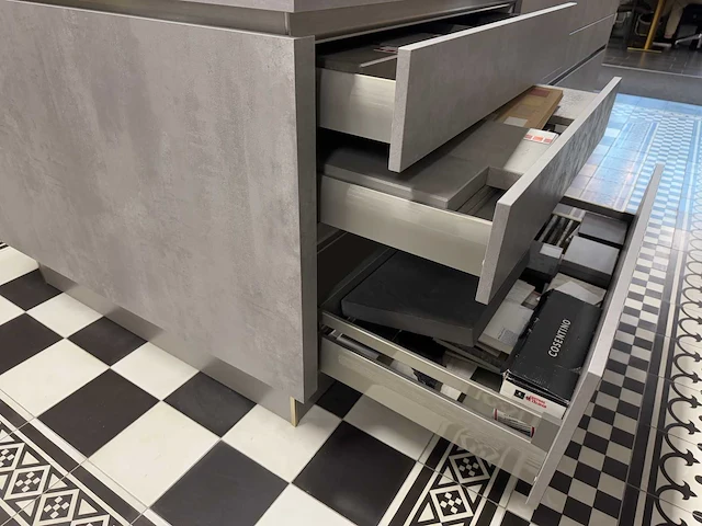 Häcker - showroomkeuken - afbeelding 10 van  22