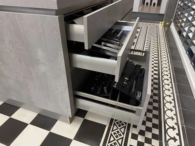 Häcker - showroomkeuken - afbeelding 3 van  22