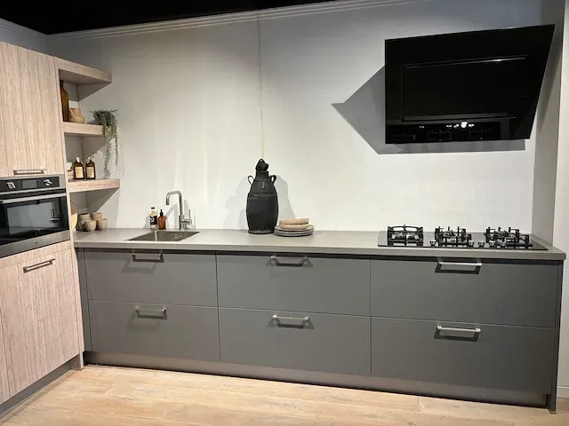 Hacker - showroomkeuken - afbeelding 12 van  31