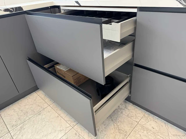 Häcker - showroomkeuken - afbeelding 11 van  32