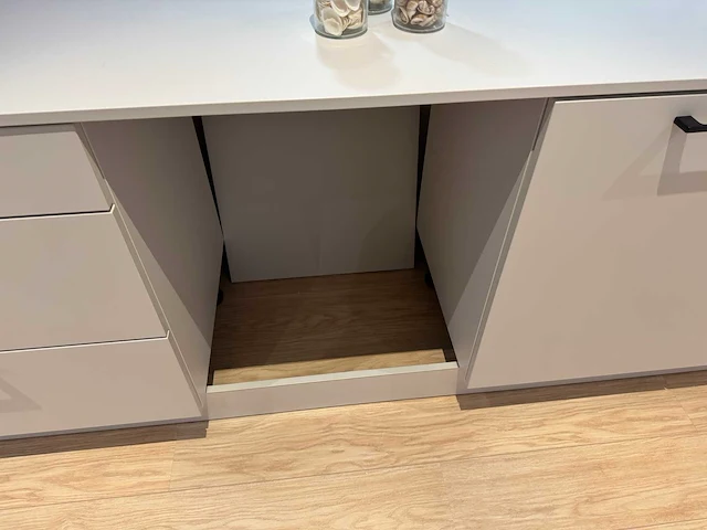 Häcker - showroomkeuken - afbeelding 2 van  36