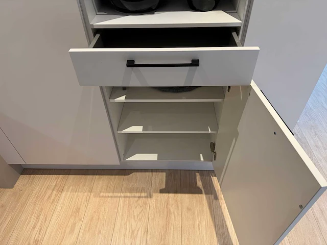 Häcker - showroomkeuken - afbeelding 20 van  36