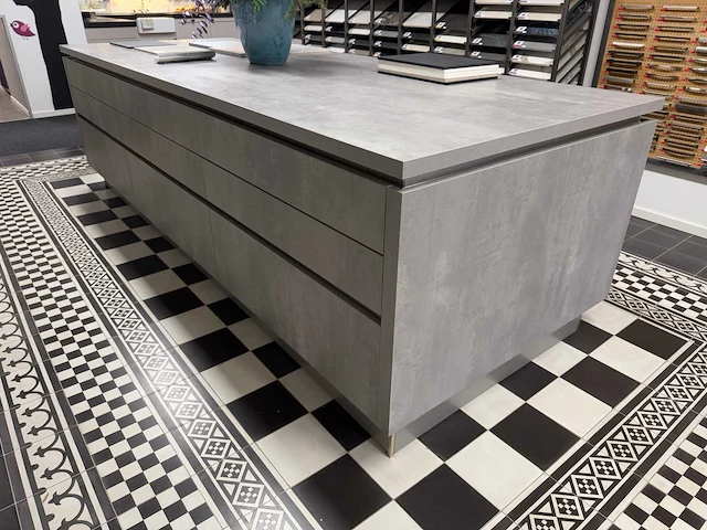 Häcker - showroomkeuken - afbeelding 1 van  23