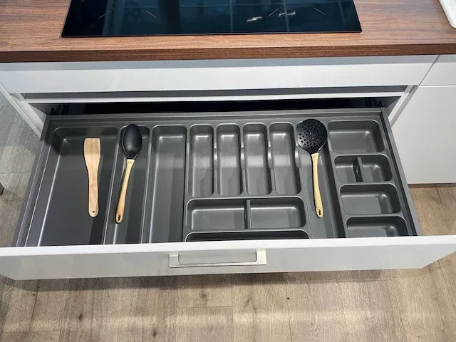 Häcker - systemat - showroomkeuken - afbeelding 21 van  46
