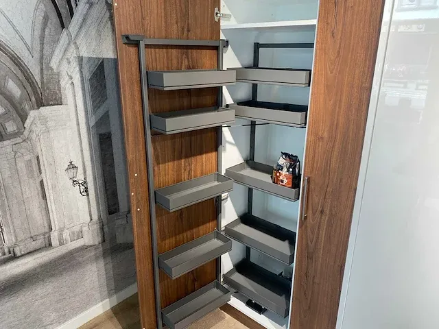 Häcker - systemat - showroomkeuken - afbeelding 28 van  46