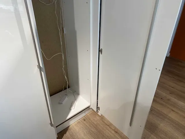 Häcker - systemat - showroomkeuken - afbeelding 36 van  46