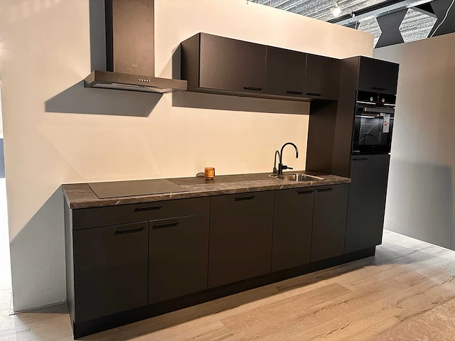 Häcker concept130 - uno grafiet mat - kitchen arrangement - afbeelding 17 van  22