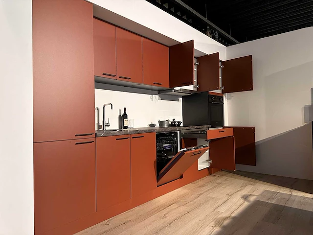 Häcker concept130 scala amarant mat rechte keuken - afbeelding 23 van  30