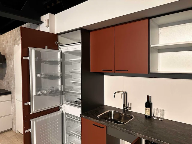 Häcker concept130 scala amarant mat rechte keuken - afbeelding 30 van  30