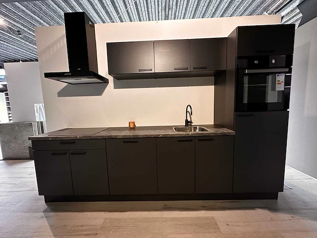 Häcker concept130 uno grafiet mat rechte keukenopstelling - afbeelding 2 van  22
