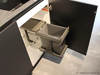Häcker eilandkeuken met apparatenwand met apparatenwand en spoelwand - afbeelding 22 van  64
