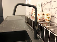 Häcker eilandkeuken met apparatenwand met apparatenwand en spoelwand - afbeelding 33 van  64
