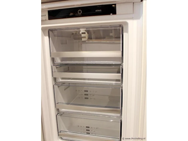 Häcker eilandkeuken met apparatenwand - afbeelding 15 van  41