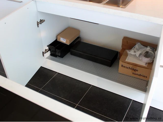 Häcker eilandkeuken met spoelwand - afbeelding 11 van  37