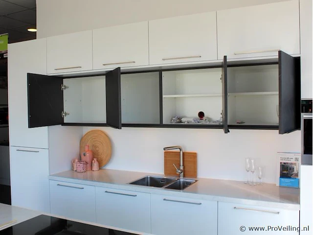 Häcker eilandkeuken met spoelwand - afbeelding 26 van  37