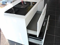 Häcker eilandkeuken met spoelwand - afbeelding 34 van  37