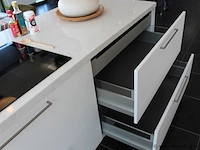 Häcker eilandkeuken met spoelwand - afbeelding 35 van  37
