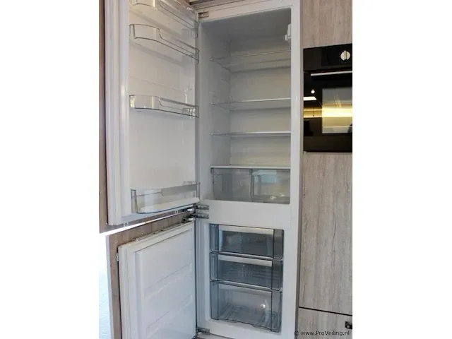 Häcker eilandkeuken - afbeelding 36 van  38