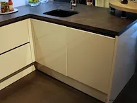 Häcker eilandkeuken - afbeelding 26 van  49