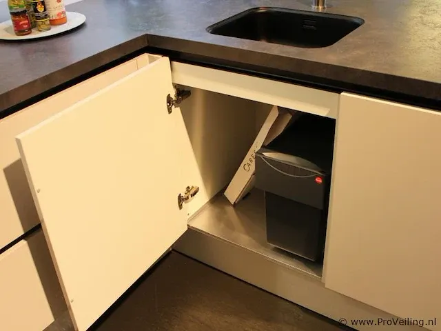 Häcker eilandkeuken - afbeelding 27 van  49