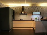 Häcker eilandkeuken - afbeelding 45 van  49
