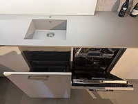 Häcker systemat - av 105 wit ultra mat - showroom - afbeelding 7 van  32
