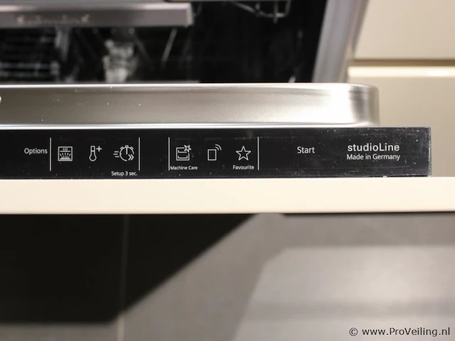 Häcker systemat hoekkeuken / apparatenwand - afbeelding 24 van  46