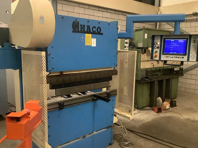 Haco - 1997 - erm 130 - cnc-kantbank - afbeelding 1 van  10