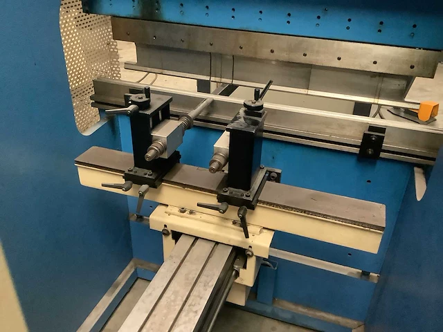 Haco - 1997 - erm 130 - cnc-kantbank - afbeelding 5 van  10