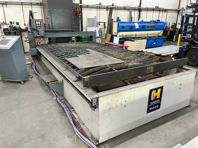 Haco - kompakt 4020 - plasmasnijmachine - 2011 - afbeelding 1 van  7
