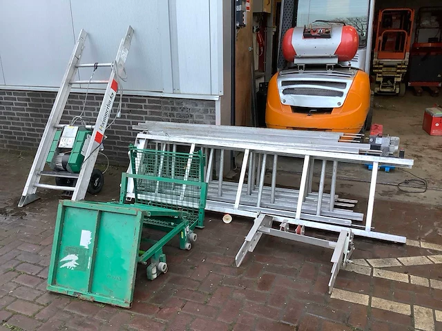 Haemmerlin maxial ma445 ladderlift - afbeelding 1 van  7