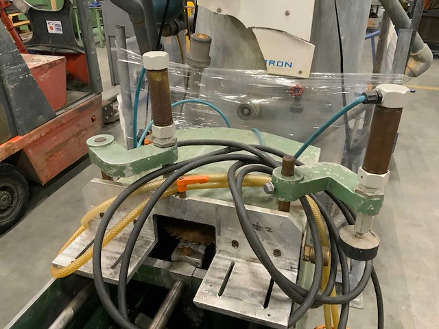 Haffner gl179 glaskraalzaagmachine - afbeelding 4 van  5