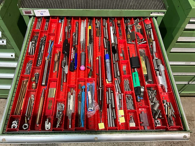 Hagro ladenkast met machinegereedschappen - afbeelding 5 van  11