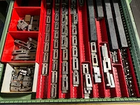 Hagro ladenkast met machinegereedschappen - afbeelding 8 van  11
