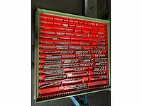 Hagro ladenkast met machinegereedschappen - afbeelding 5 van  11