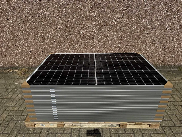 Haitai solar - set van 16 zonnepanelen (410 wp) met sungrow 6.0k omvormer - afbeelding 2 van  8