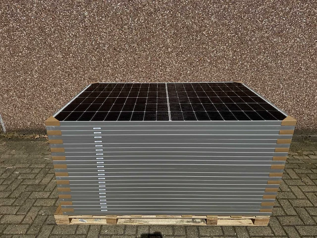 Haitai solar - set van 24 zonnepanelen (410 wp) met sungrow 10.0k omvormer - afbeelding 2 van  9